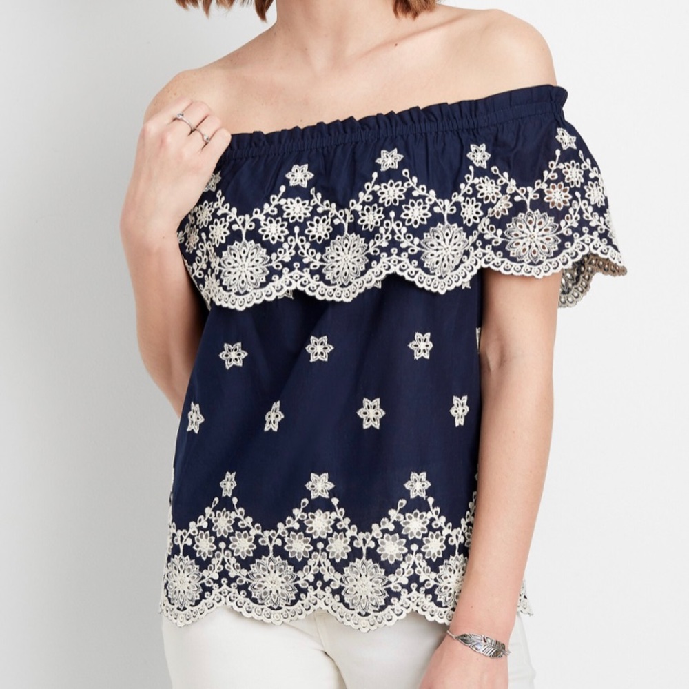 NWT Maurice’s embroidered off the shoulder top